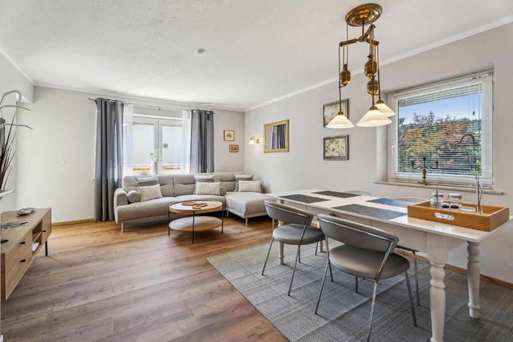 Tara Familienfreundliche 2-Zimmer-Wohnung mit großem Balkon - 4