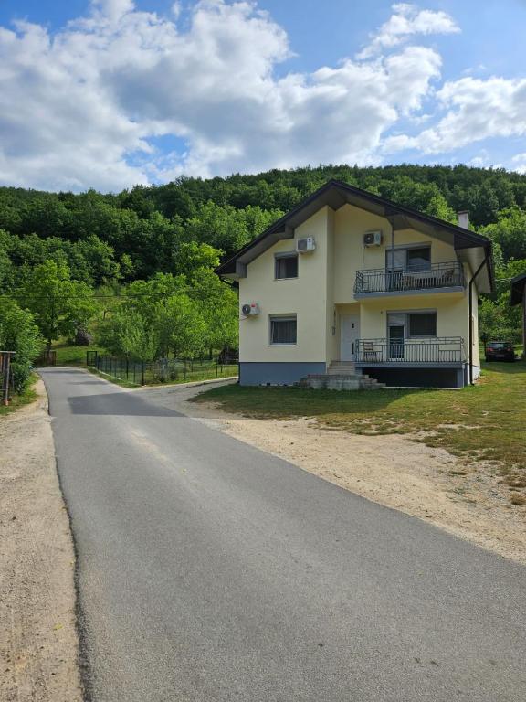 Omar & Una Apartmani, Bihać