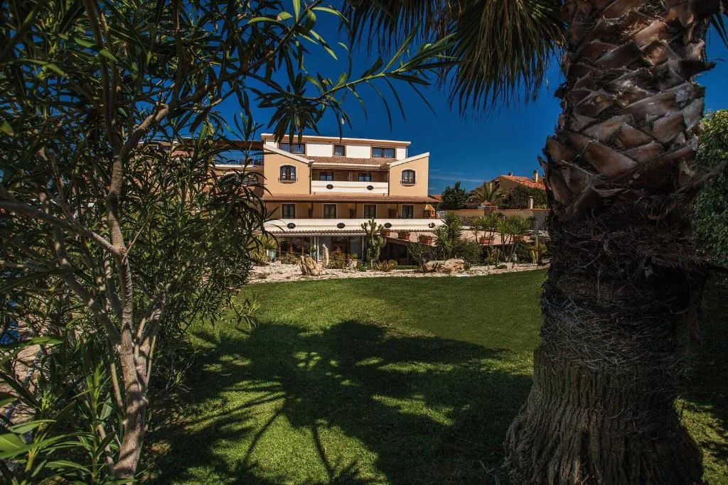 Hotel Raffael PHG, hotel in Putzu Idu