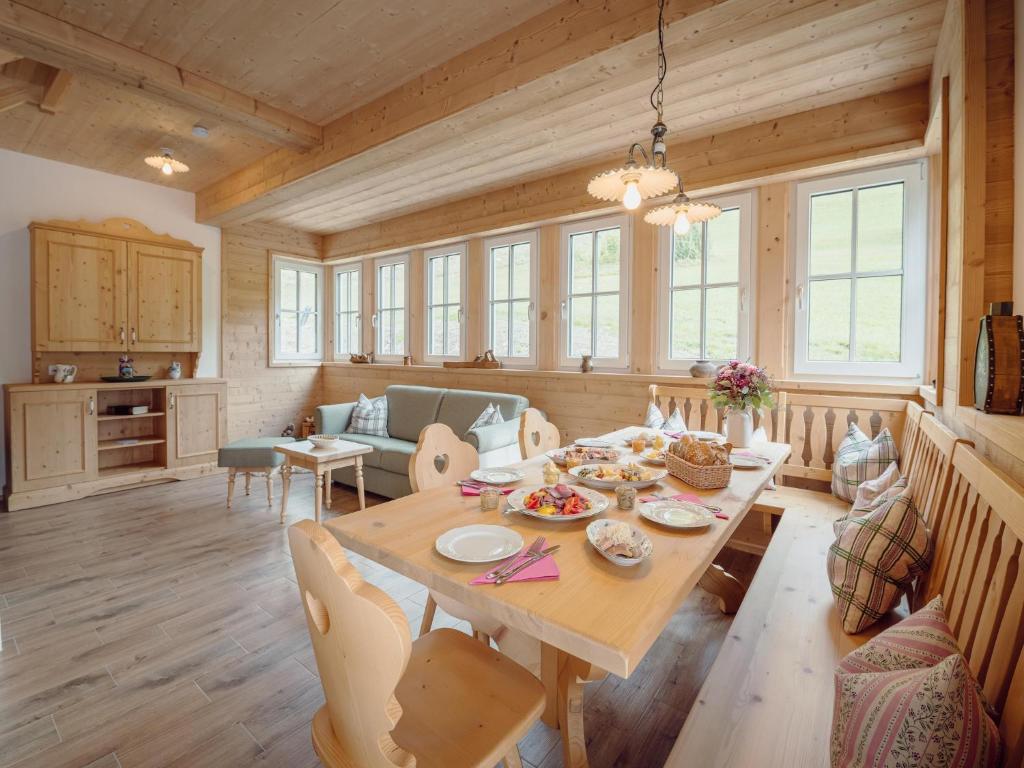 Chalet near Lake Grundlsee with Sauna - 2