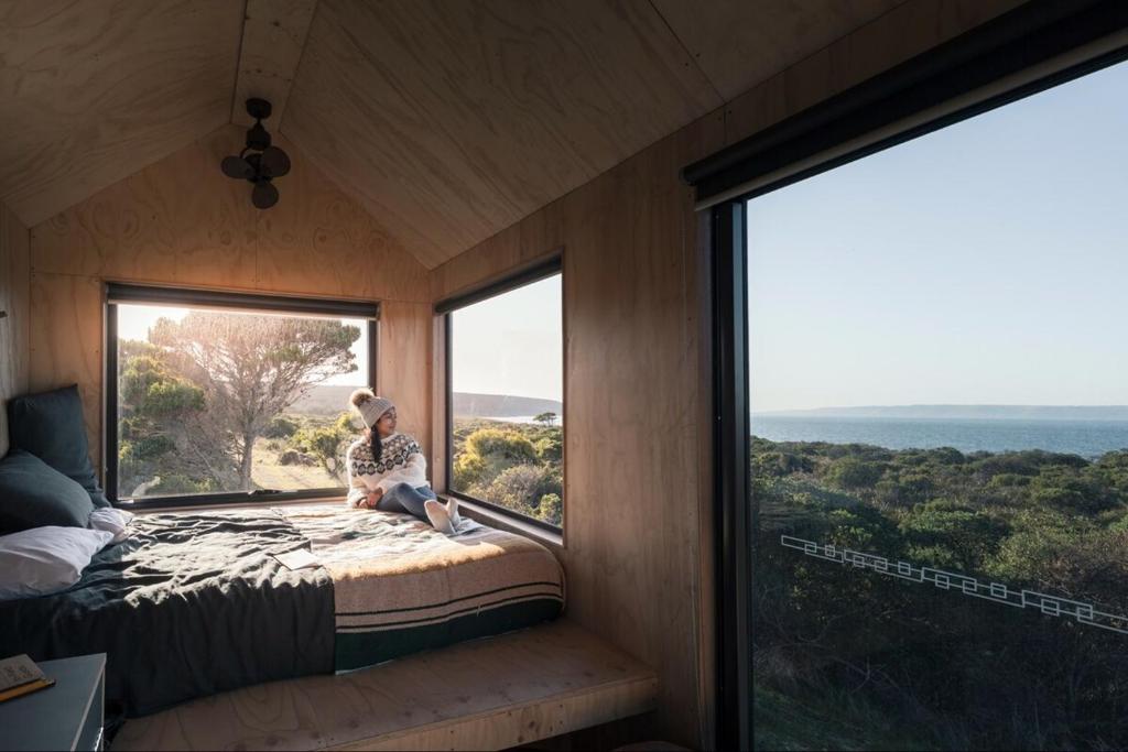 Beach Front Off-Grid Cabin on Kangaroo Island - Xanthe, Antechamber Bay