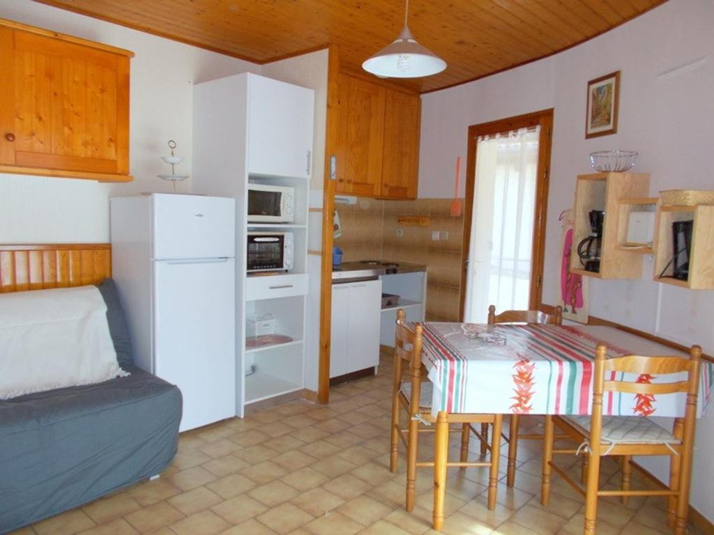 T2 lumineux avec terrasse sud, parking et Wifi à Barbotan - FR-1-841-42, Barbotan-les-Thermes