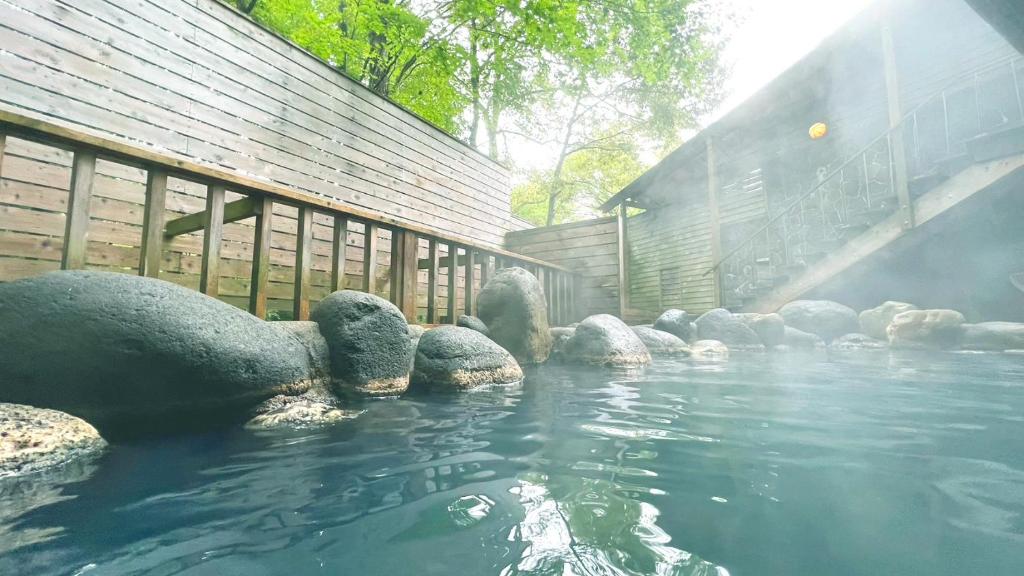 Hot spring bath