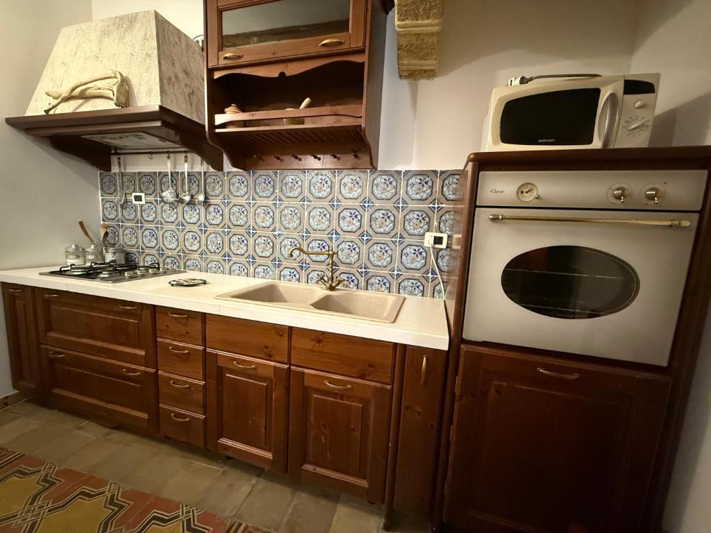 L'Angolo del Tempo, Castellammare del Golfo