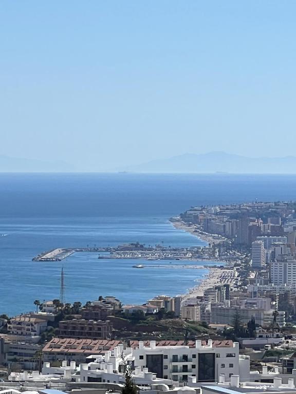 Alanzana Vistas al Mar y piscina con parking privado Reserva del Higueron Benalmádena Málaga - 2