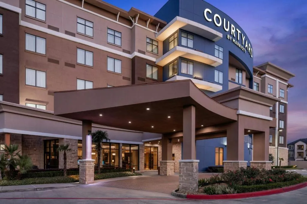 Courtyard By Marriott Houston Kingwood, hotel in Kingwood