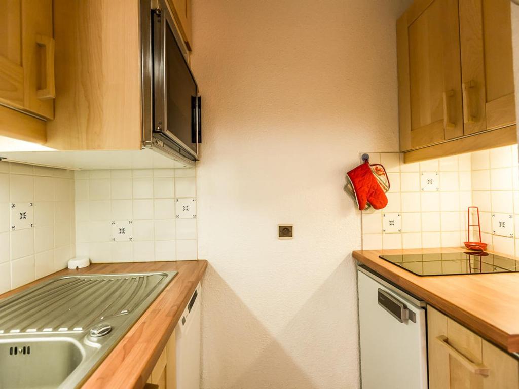 Duplex cosy 6 pers à 150m des pistes avec parking gratuit, balcon, appareils à raclette et fondue - FR-1-329-86 - 5