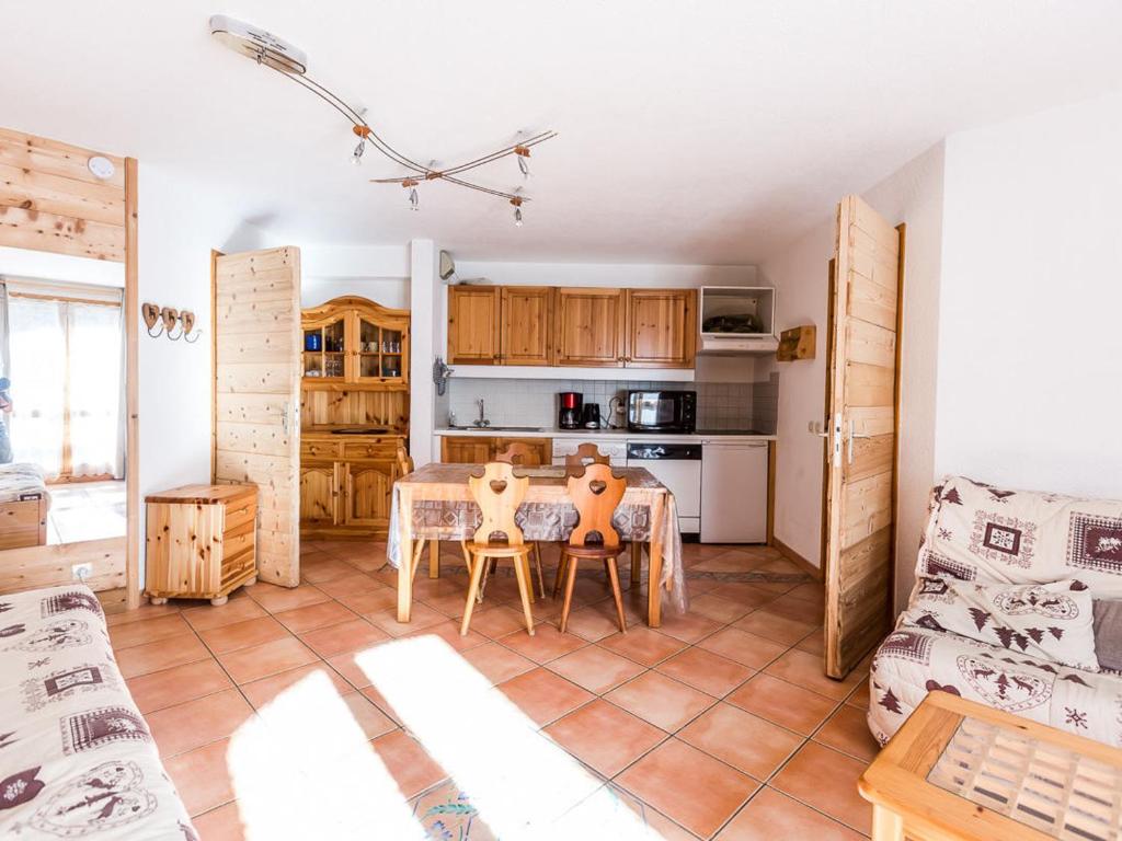 Appartement Charmant pour 5 Pers. à Montchavin, 2 Balcons, Proche Pistes, Parking Gratuit - FR-1-329-81 - 5