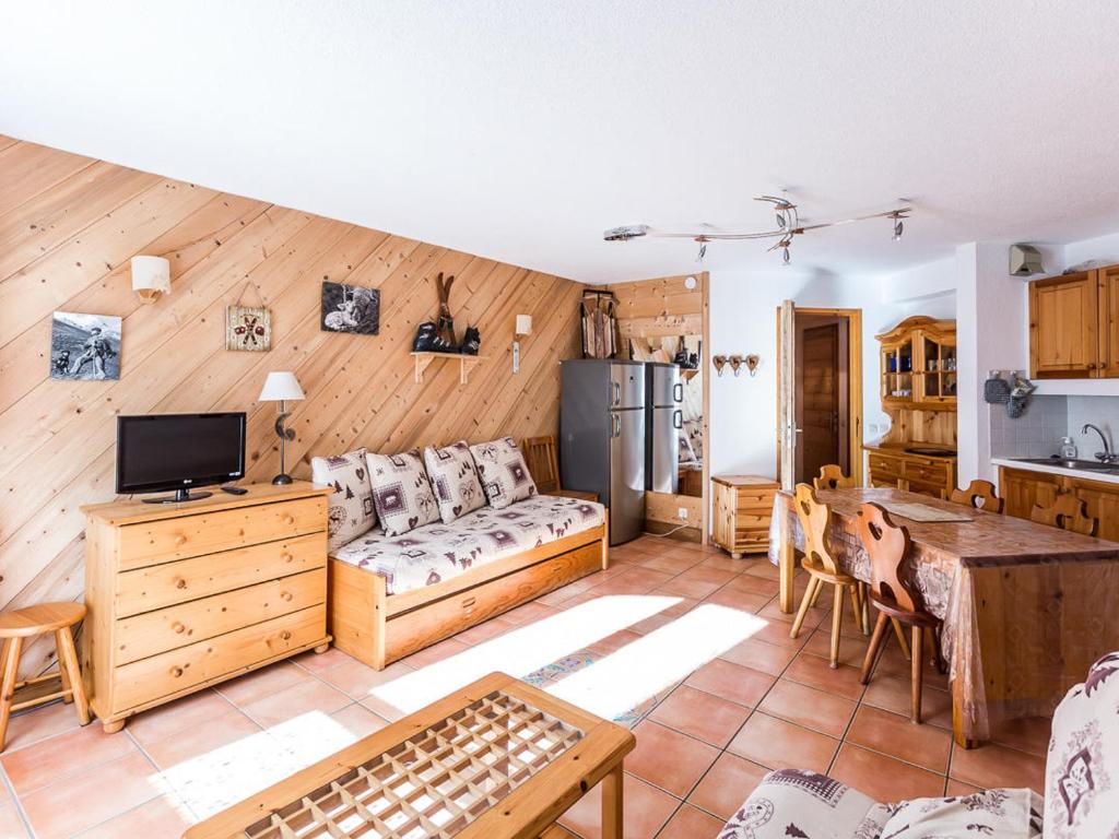 Appartement Charmant pour 5 Pers. à Montchavin, 2 Balcons, Proche Pistes, Parking Gratuit - FR-1-329-81 - 1