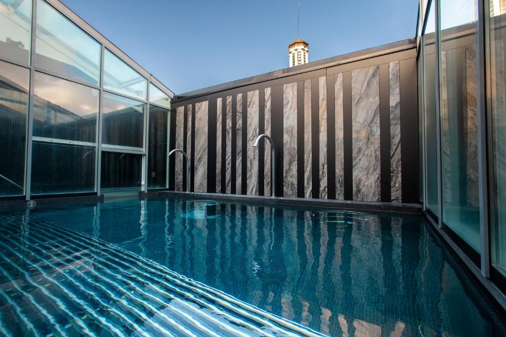ラディソン ブル ラトビア カンファレンス & スパ ホテル (Radisson Blu Latvija Conference & Spa Hotel) スイミングプール