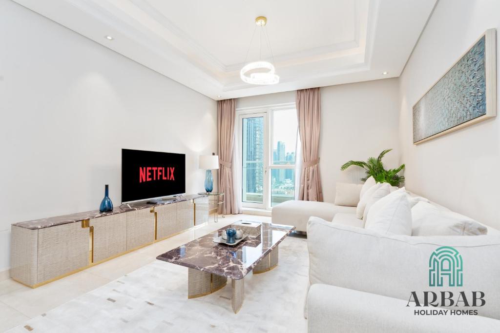 Mon Reve - Luxurious 2BR Plus Maids - Near Burj Khalifa & Dubai Mall-Downtown, Dubaj