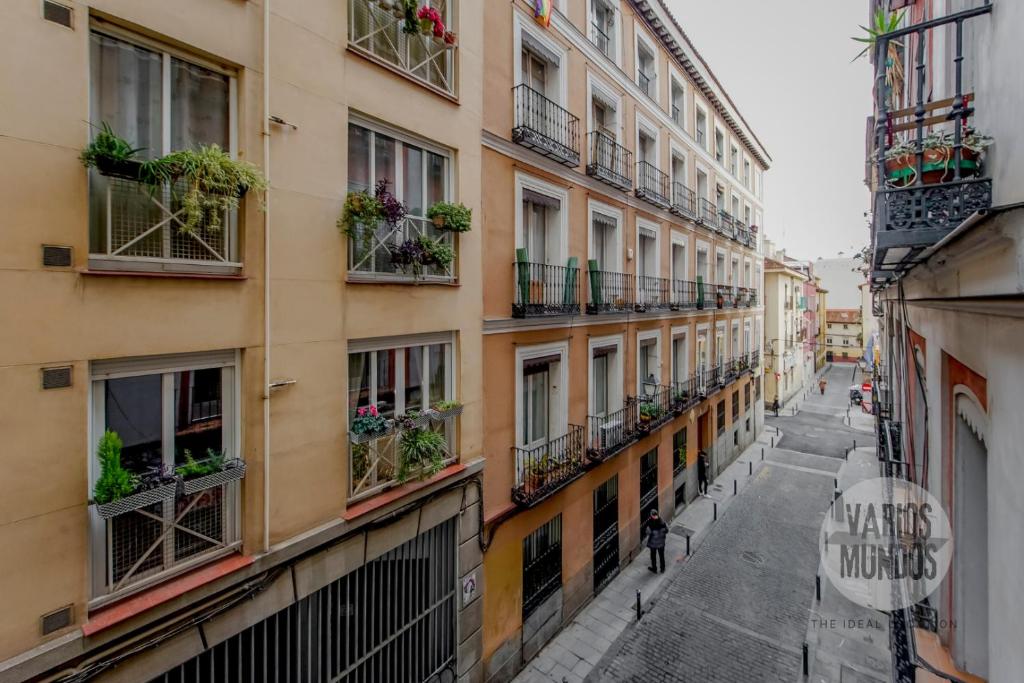 Confort para 6 desde Tirso de Molina E1 - 2