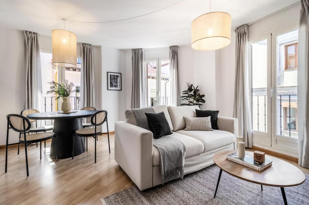 Bowie - 1 bedroom pool in Chueca, Мадрид