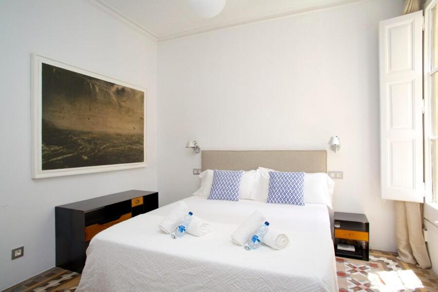 BarcelonaForRent The Claris Suites II - 3