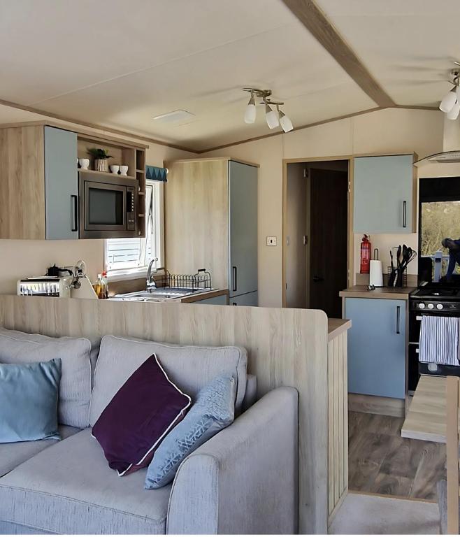 Edgewater Retreat at Hoburne Devon Bay (Paignton) - photo 2