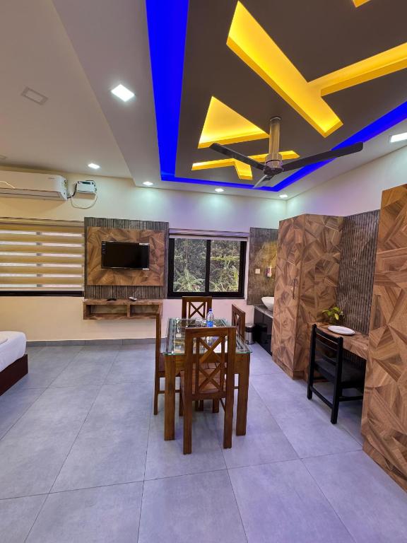 Krishnakripa Premium Residency 객실