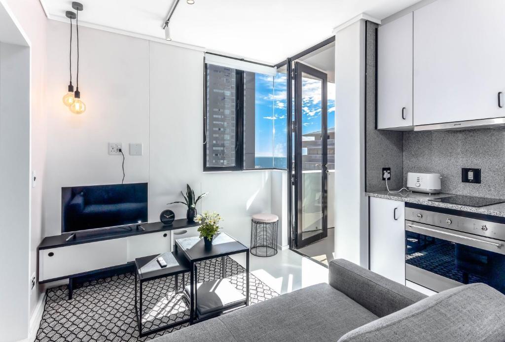 Flamingo 609 - Spacious 1 Bedroom Sea Point Apartment, Kapské Město