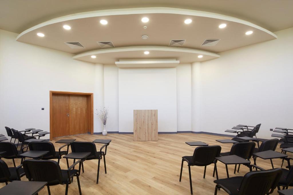 Hotel MARVEL - FULLY RENOVATED FREE Beach Access — Hotel building in Sunny Beach, Burgas Region