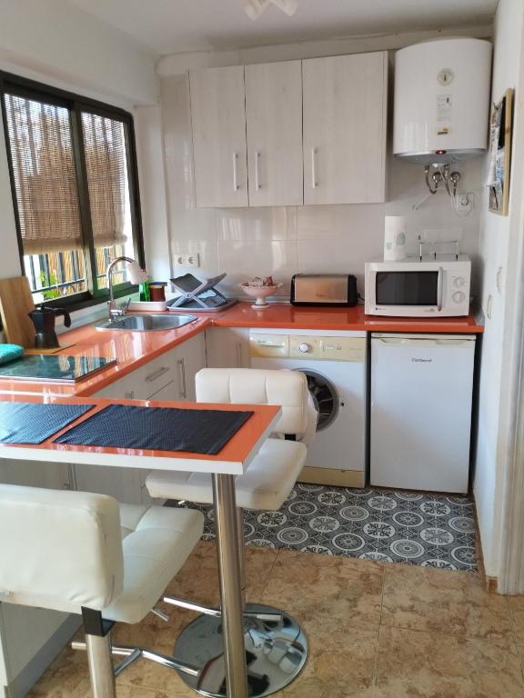 Casa baja cerca del mar - 4