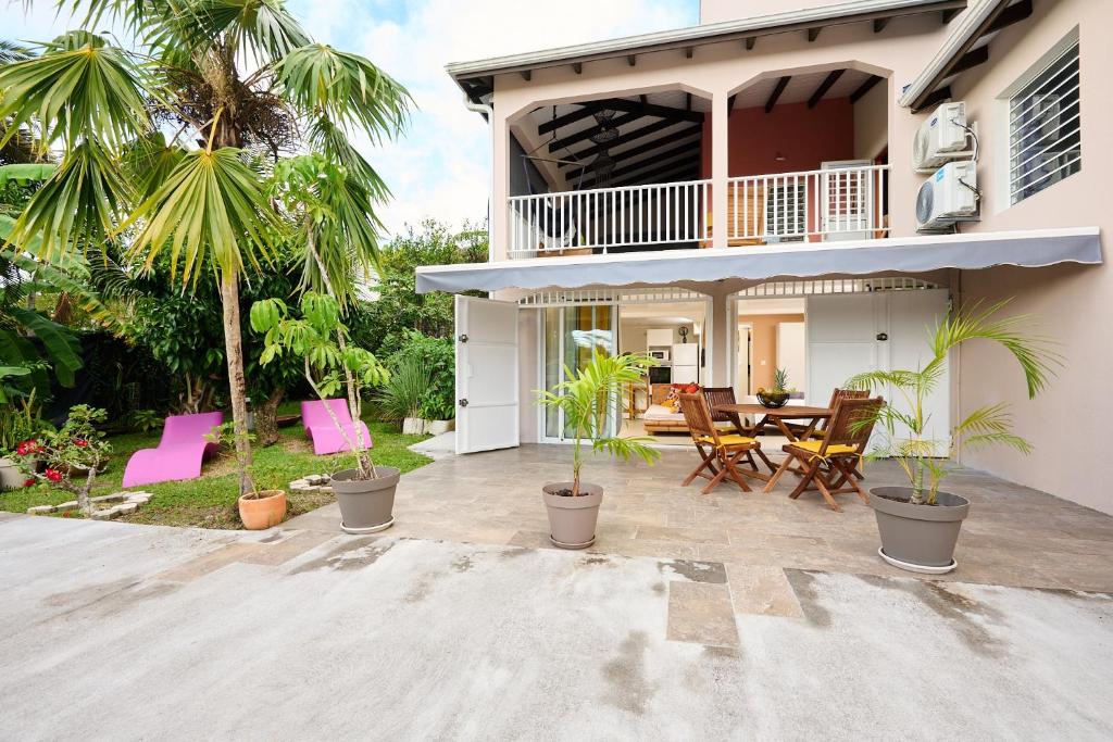 Pymen - Cocon climatisé avec terrasse et jardin, Rivière-Salée