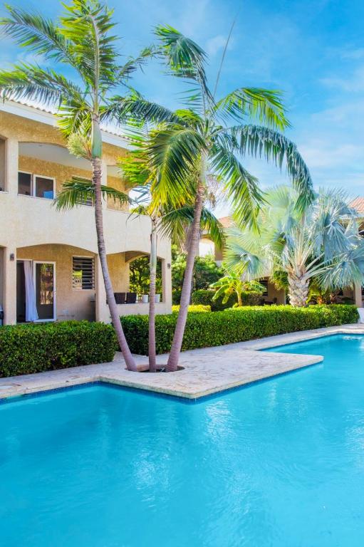 Tropical Hideaway at Cocobana Resort, Willemstad