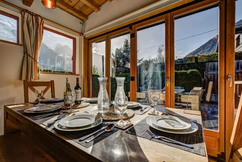 Chalet Alpins - Central Jacuzzi Parking - 2