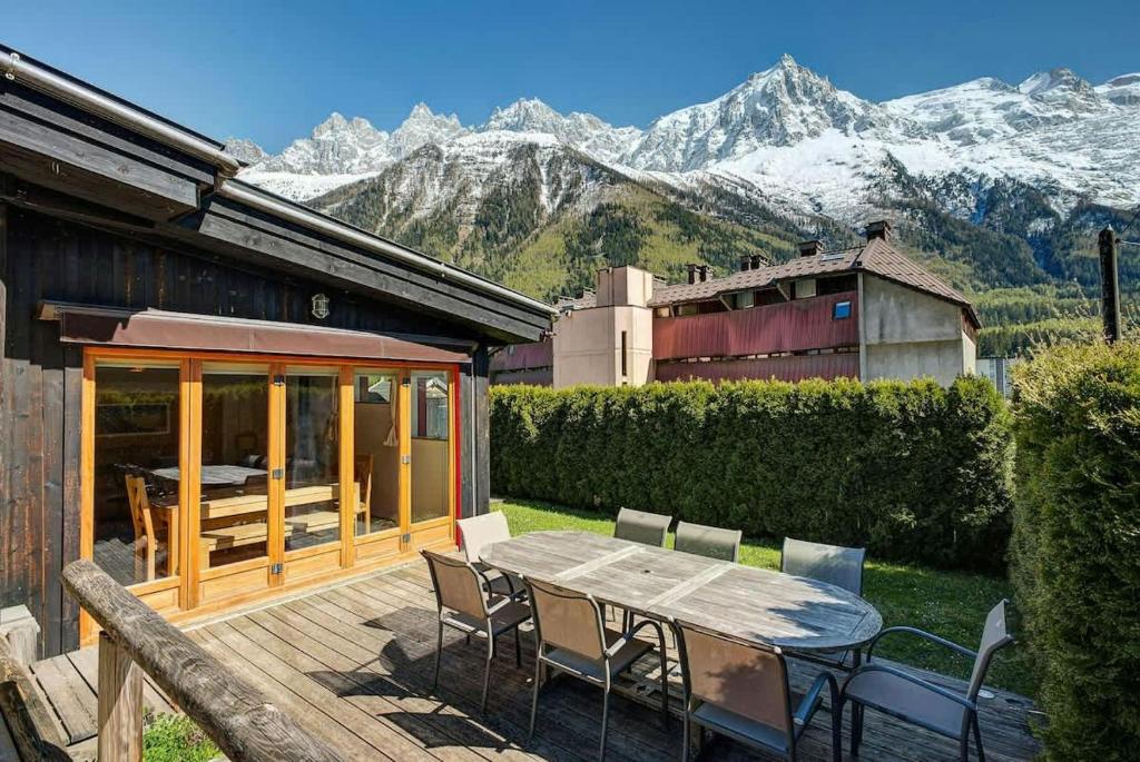 Chalet Alpins - Central Jacuzzi Parking - 1