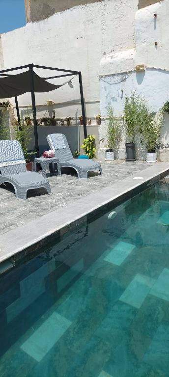 Côté mer, Douaouda-Les Bains