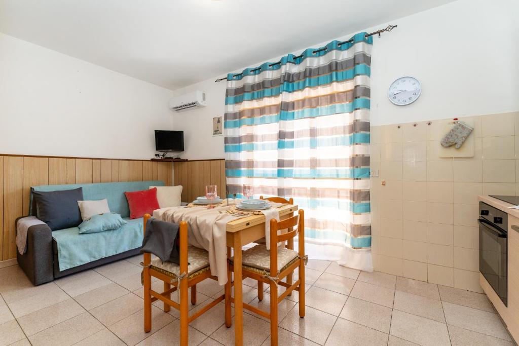 Elisio Beach Giardini Naxos by Harmony House - 2
