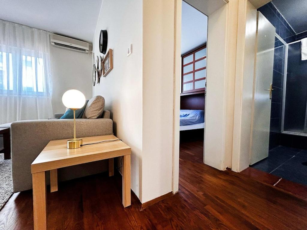 Stylish 1 Bedroom Apartment Budva - 3