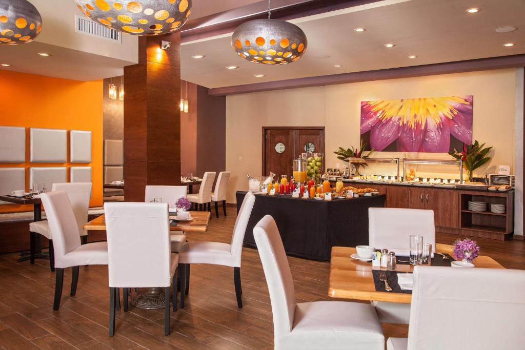 מתקני המלון