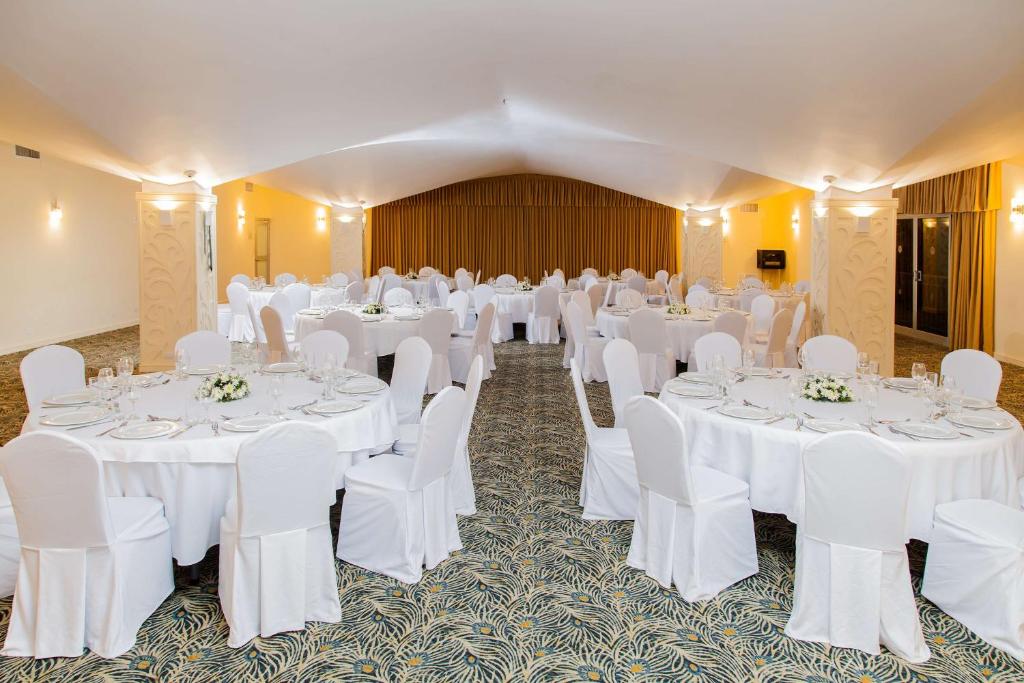 מתקני המלון