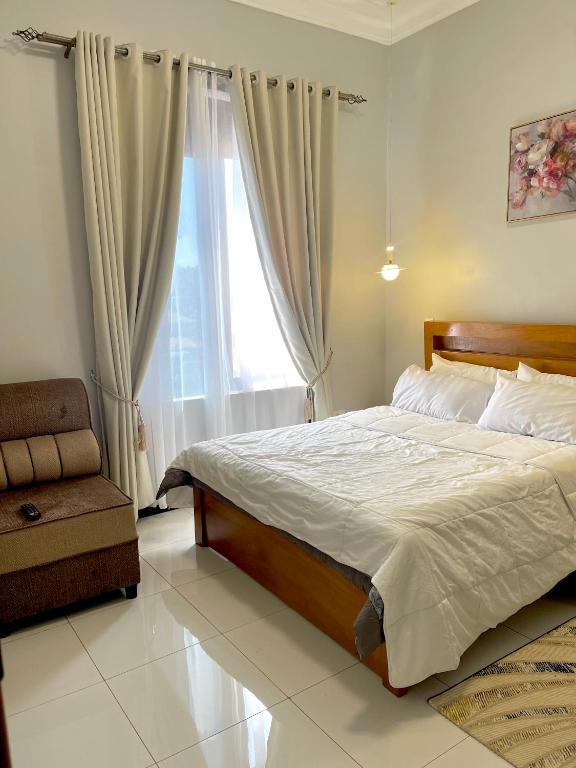 Prime nest properties, Kampala