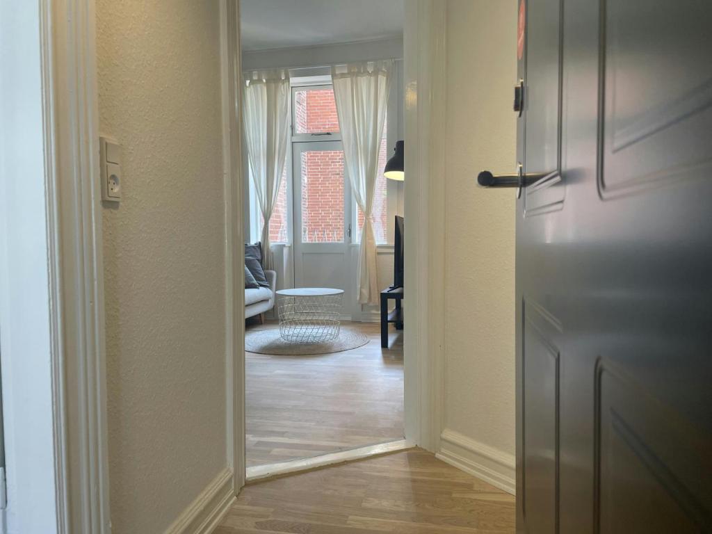 Central and Spacious Apartment for 4, Esbjerg
