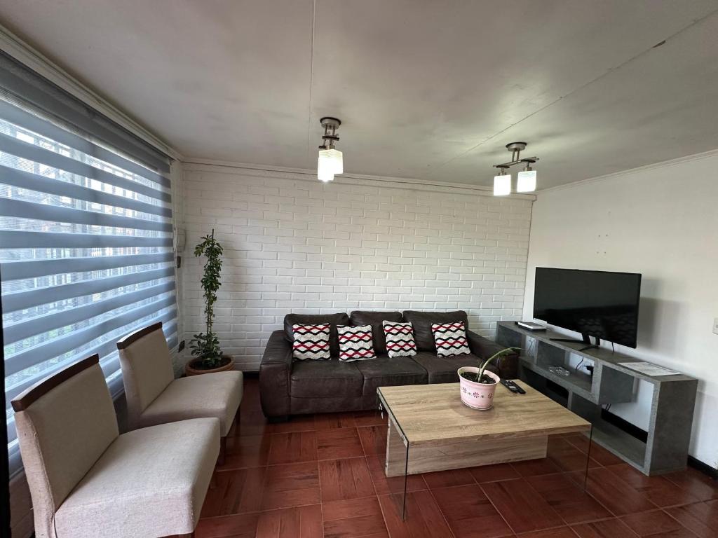 Casa Hostal Nora, Rauquén Curicó - 1