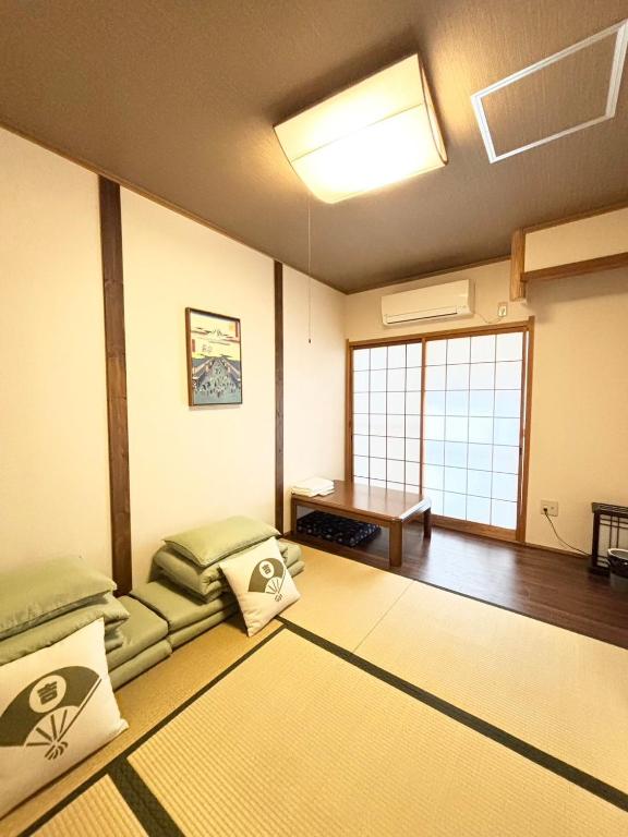 Miyoshi Yoshifusa Tengachaya Osaka