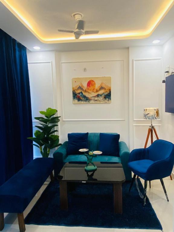 The Bluestone Escape, Noida