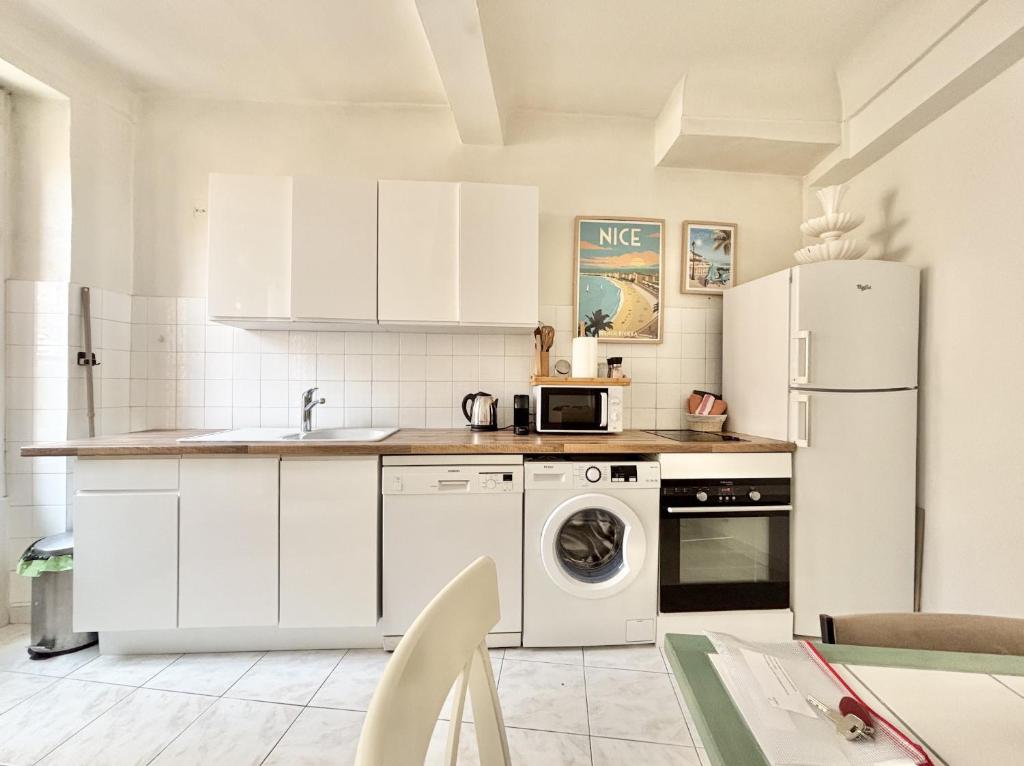Cannes 2 Bedroom Apartment - 19JDR2 - 3