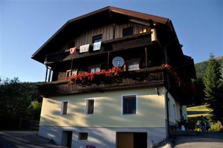 idyllischer Landhof Bär Nähe Millstättersee Ferienwohnung mit Balkon - 2