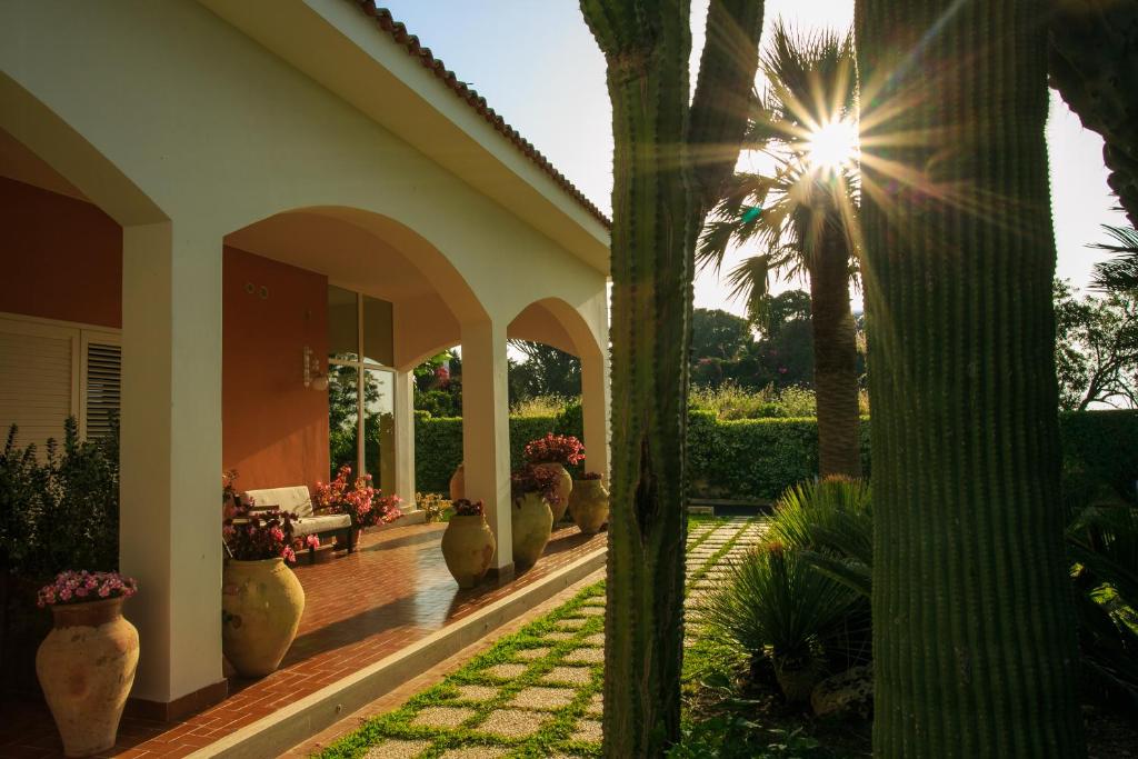 Temenos Villa by Ortigiaapartments - 4