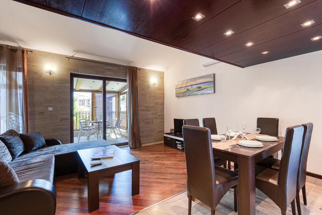 Sunny City Centre Suite - 5