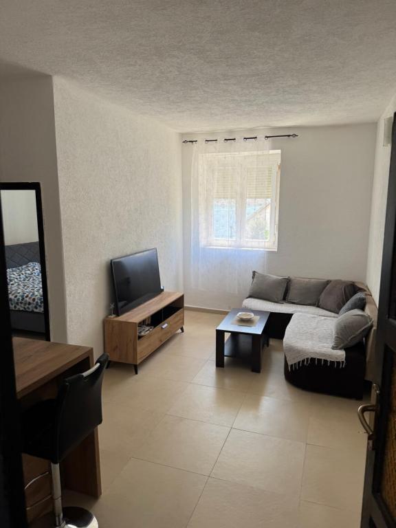 Apartman Prcanj, Kravlja