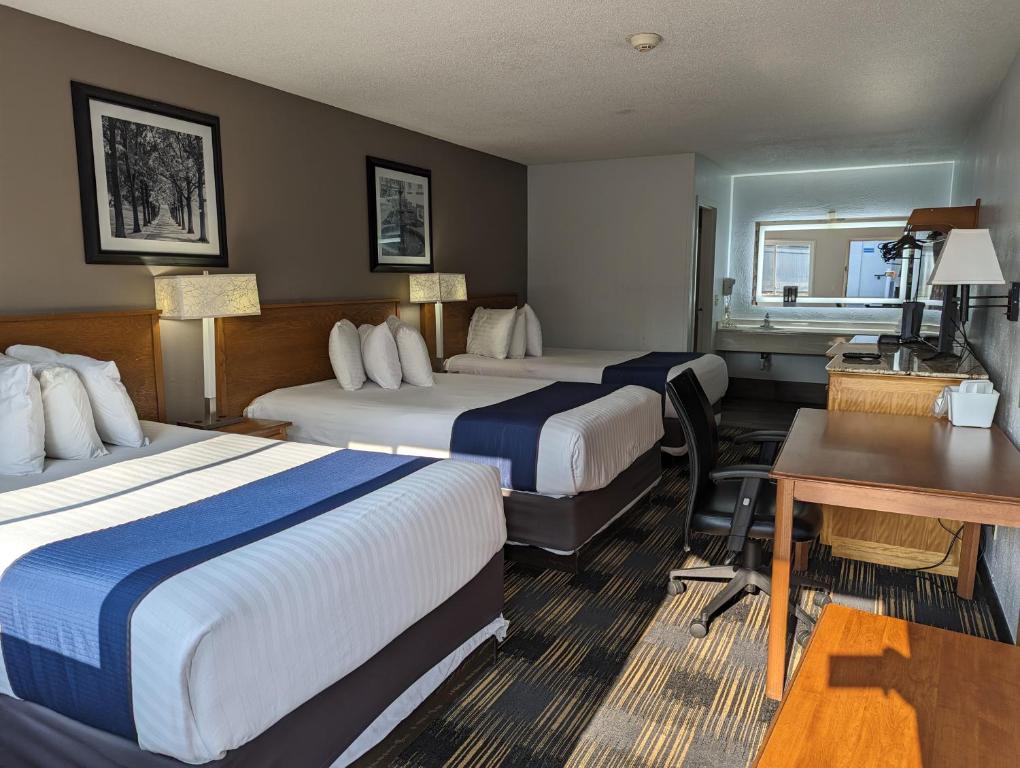 Cedar Cove, Sandusky