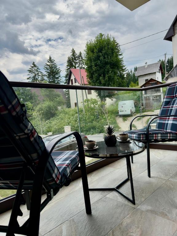 Samsa lux house in the center of Žabljak - 4
