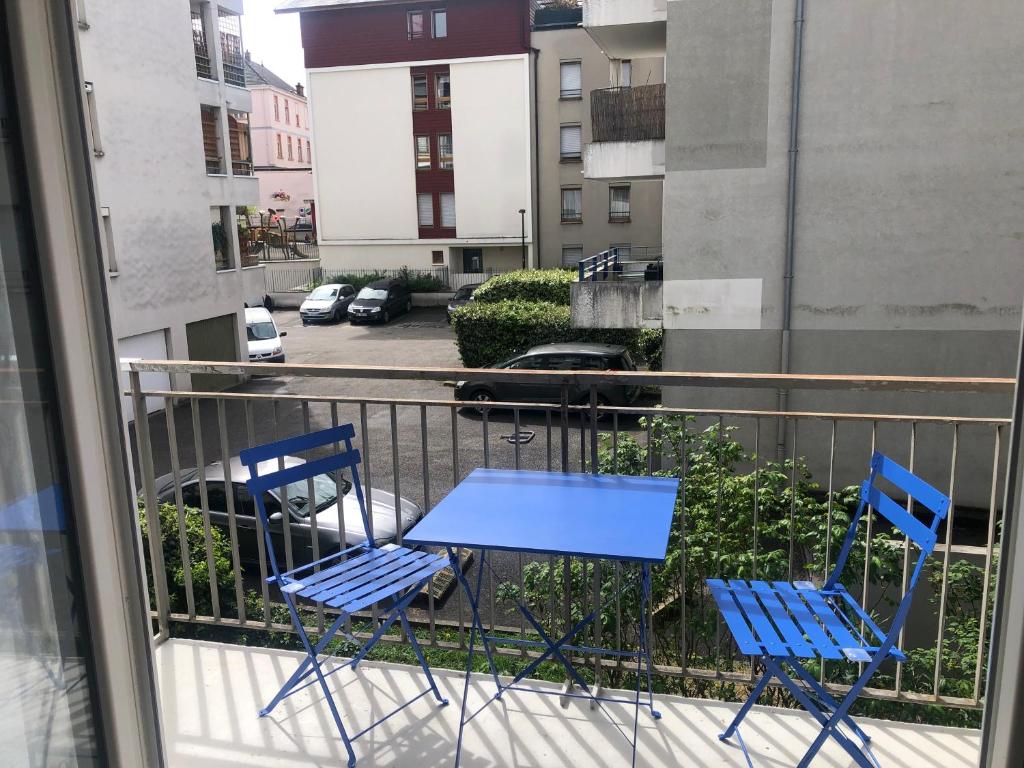 Appartement T3 58 m2, Le République, centre-ville, climatisé, balcon - 1