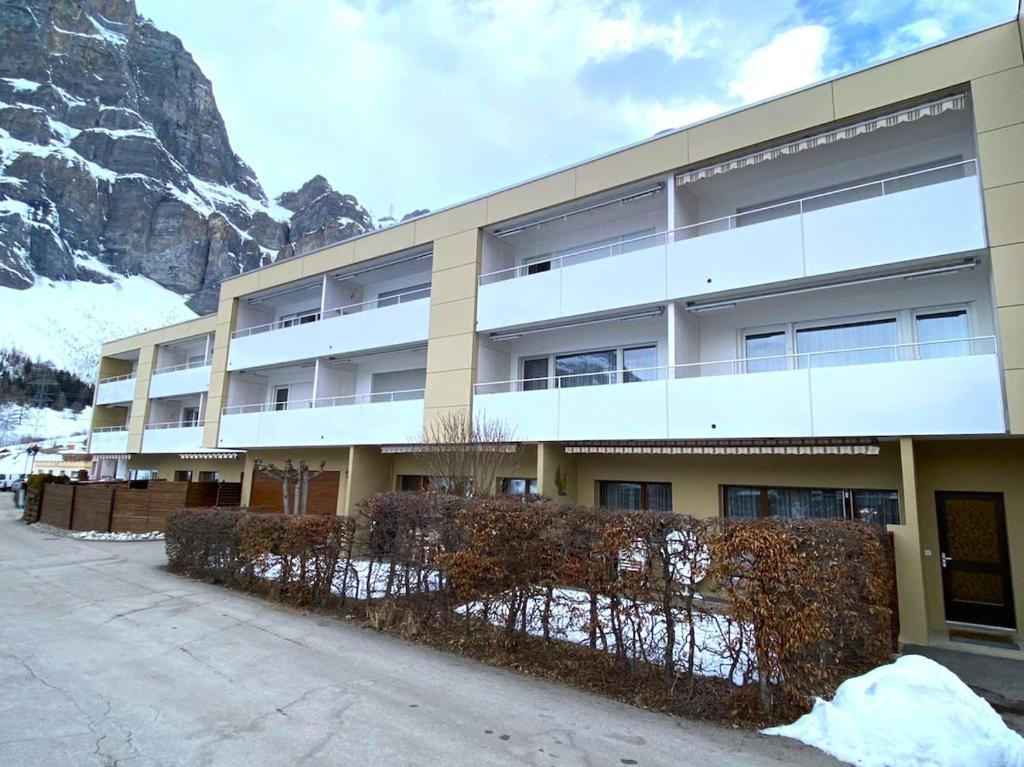 Salute 108, Leukerbad