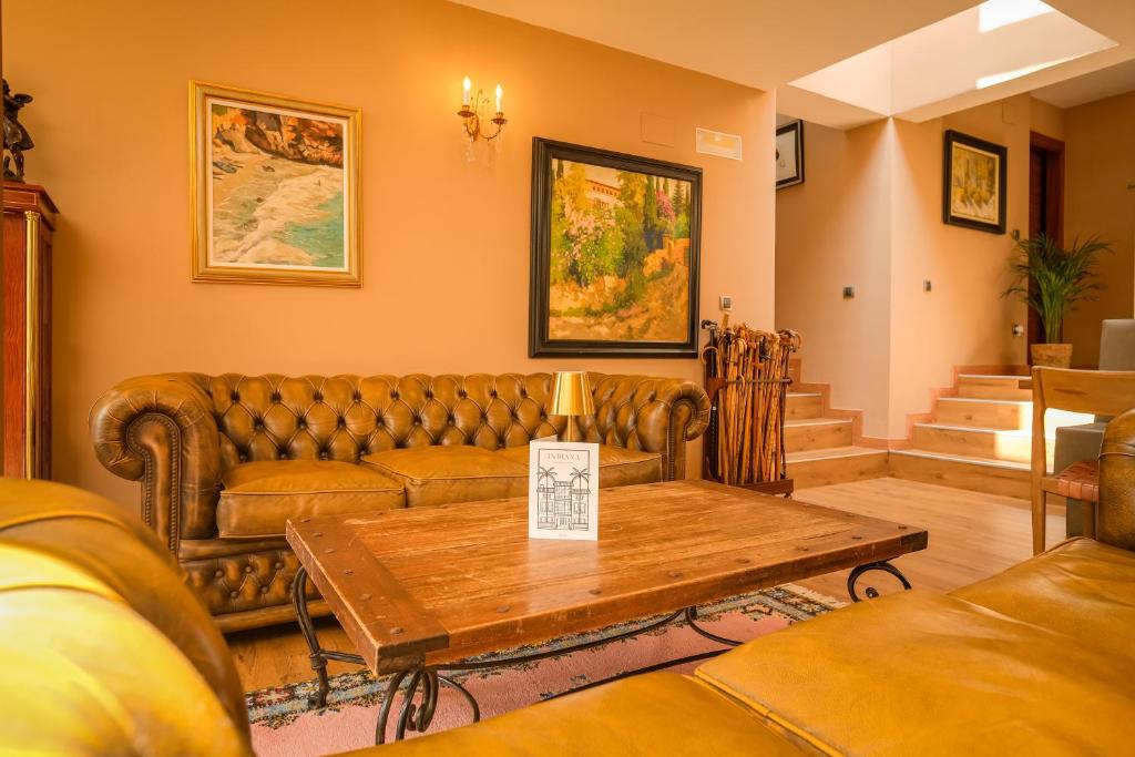 Indiana Boutique Hotel - 2