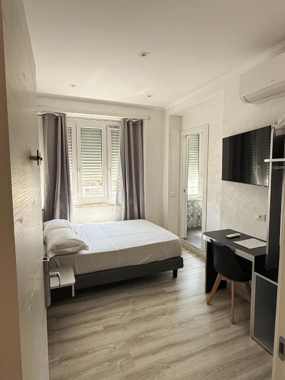 Isabel Rooms - 2