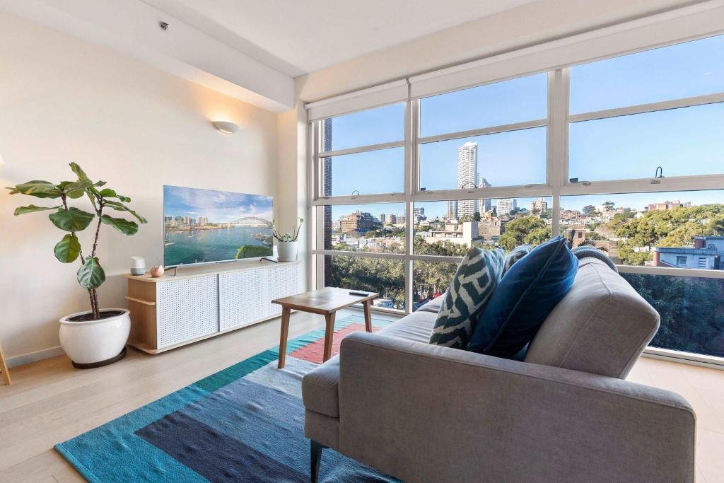 Sun Drenched Apartment in Darlinghurst, Sydney