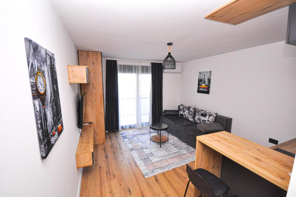 New Studio - Dobra Voda, Dobra Voda